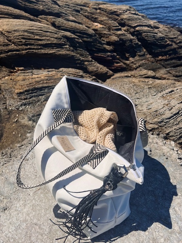 Summer Kanvas Siyah Detaylı Shopper 
