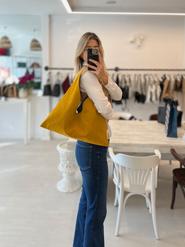 HoBo Bag Kadife Safran Çanta